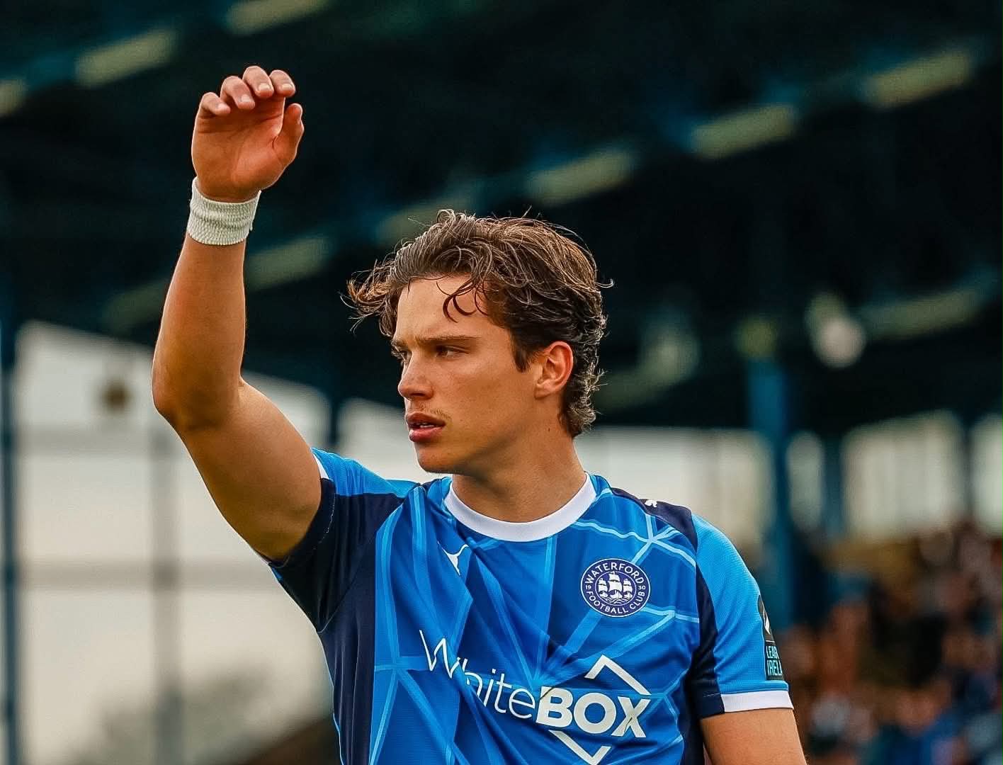 Tuesday Blue – TheBlues.ie